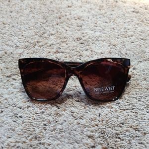 Nine West cat eye tortoise frame sunglasses